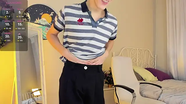 Snapshot of Adrian_Di chatting on 01.06.25 Adrian Di online show from 01.06.25