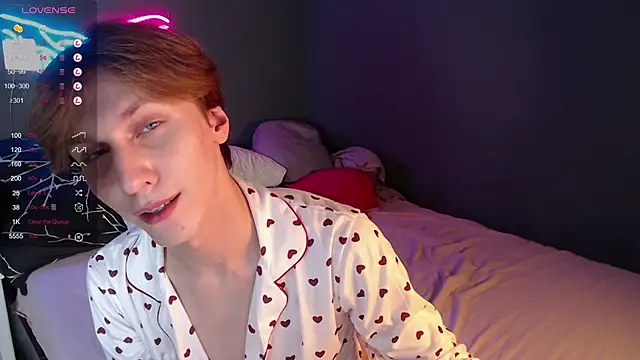 Snapshot of Adrian_Di chatting on 01.12.25 Adrian Di online show from 01.12.25