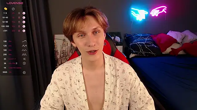 Snapshot of Adrian_Di chatting on 01.14.25 Adrian Di online show from 01.14.25