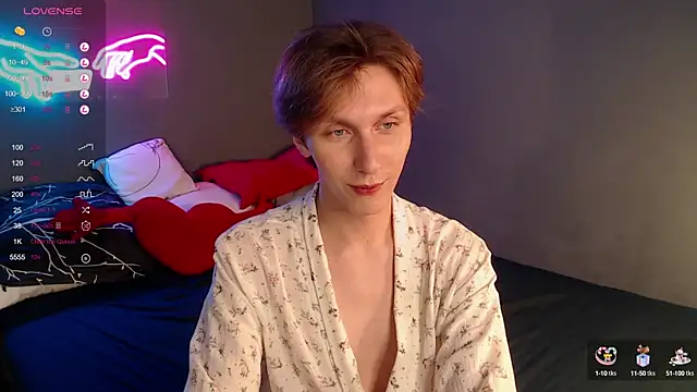 Snapshot of Adrian_Di chatting on 01.14.25 Adrian Di online show from 01.14.25