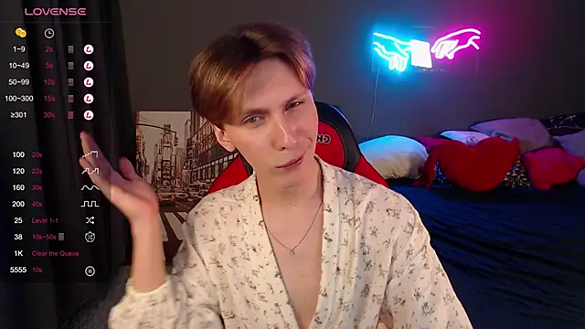 Snapshot of Adrian_Di chatting on 01.20.25 Adrian Di online show from 01.20.25