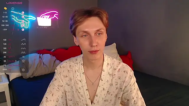 Snapshot of Adrian_Di chatting on 01.21.25 Adrian Di online show from 01.21.25