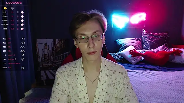 Snapshot of Adrian_Di chatting on 01.26.25 Adrian Di online show from 01.26.25