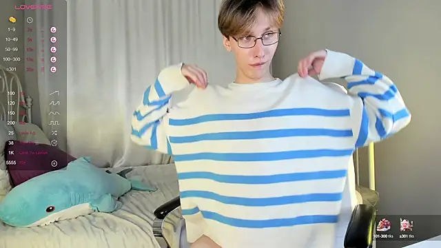 Snapshot of Adrian_Di chatting on 02.06.25 Adrian Di online show from 02.06.25