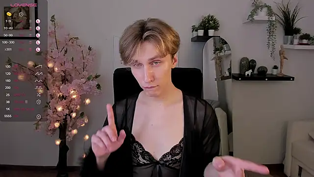 Snapshot of Adrian_Di chatting on 03.02.25 Adrian Di online show from 03.02.25