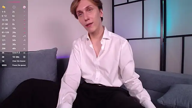 Snapshot of Adrian_Di chatting on 03.09.25 Adrian Di online show from 03.09.25