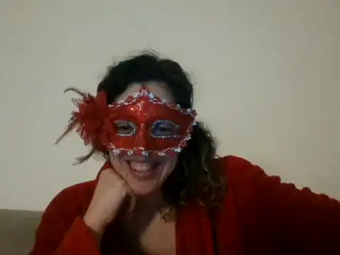 Snapshot of couple-tuga chatting on 01.29.25 couple-tuga online show from 01.29.25