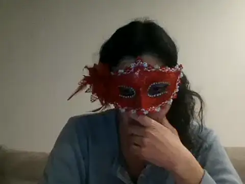 Snapshot of couple-tuga chatting on 02.13.25 couple-tuga online show from 02.13.25