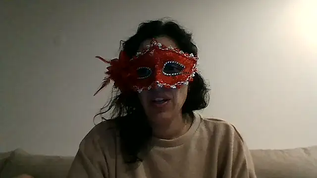 Snapshot of couple-tuga chatting on 02.14.25 couple-tuga online show from 02.14.25