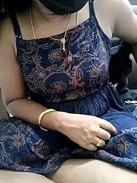 Snapshot of Tamil_Vishalini chatting on 03.06.25 Tamil Vishalini online show from 03.06.25