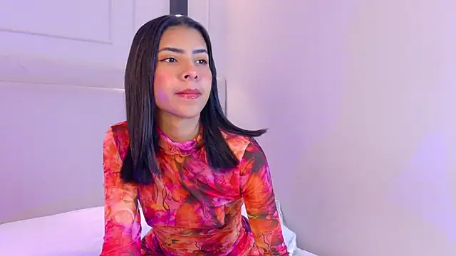 NaomiKlarc online show from 01.08.26