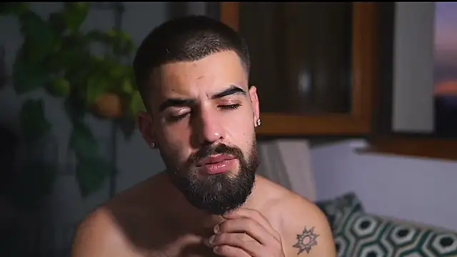 HairyRobxxx online show from 09.13.25