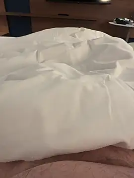 Snapshot of calypsohot chatting on 03.16.26 calypsohot online show from 03.16.26