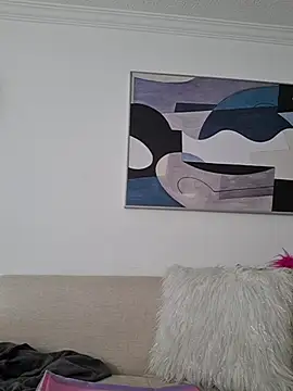 karina warthon online show from 04.07.26