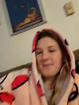 Snapshot of CoraRiley chatting on 01.02.25 CoraRiley online show from 01.02.25