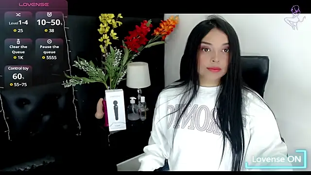 Carolaine01 online show from 03.20.25