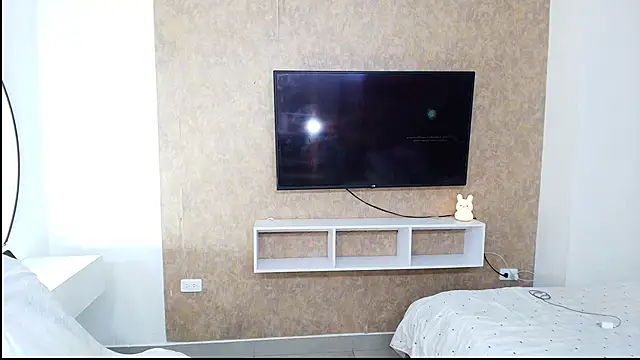 Snapshot of sexy_melany_xxx chatting on 09.27.25 sexy melany xxx online show from 09.27.25