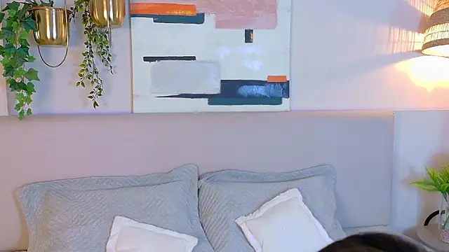 Snapshot of AbieHills chatting on 11.11.25 AbieHills online show from 11.11.25