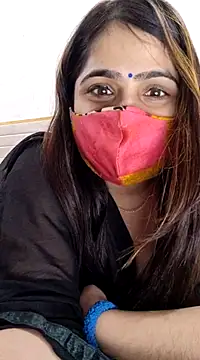 Snapshot of shreya1765 chatting on 02.21.25 shreya1765 online show from 02.21.25