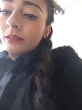 BELLA--26 online show from 03.19.25