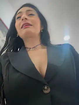 BELLA--26 online show from 10.30.25