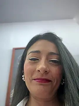 BELLA--26 online show from 01.06.26