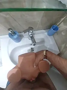 Snapshot of Elrep_tile chatting on 03.15.26 Elrep tile online show from 03.15.26