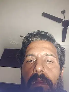 MAGNETICDADDY8 online show from 01.12.26