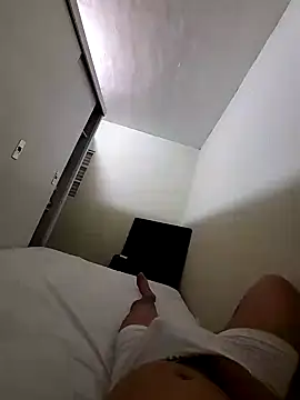 manterei2 online show from 01.03.25