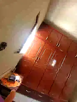 manterei2 online show from 02.11.25