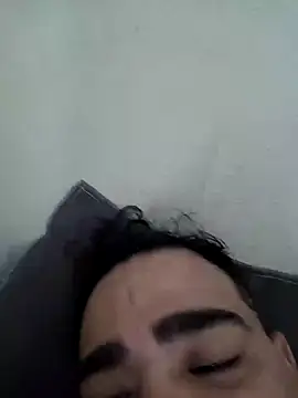 manterei2 online show from 03.04.25