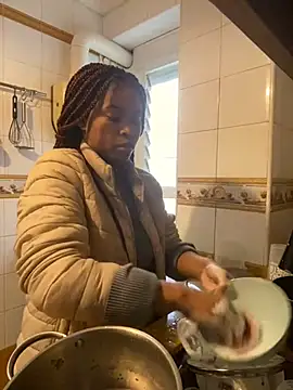 Snapshot of Alana-Castillo chatting on 02.05.25 Alana-Castillo online show from 02.05.25