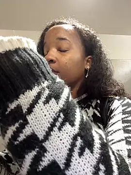 lunalustycumslut online show from 02.22.25