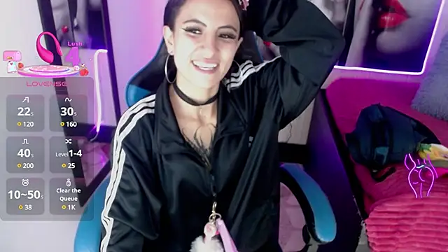 Anniee x online show from 03.12.25