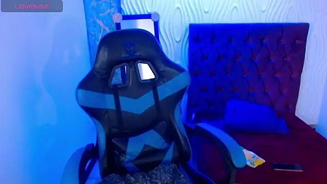 Anniee x online show from 03.19.25