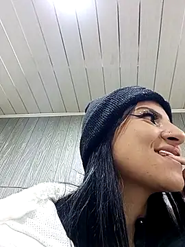 Anniee x online show from 03.05.26