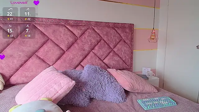 Charlotte  Miller online show from 02.26.25