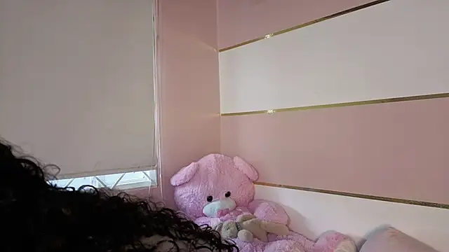 Charlotte  Miller online show from 10.18.25