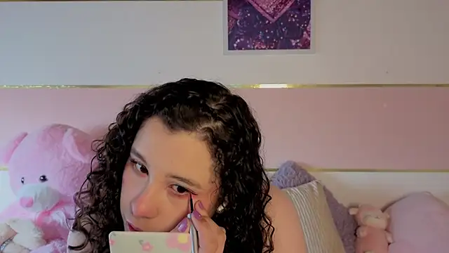 Charlotte  Miller online show from 12.01.25