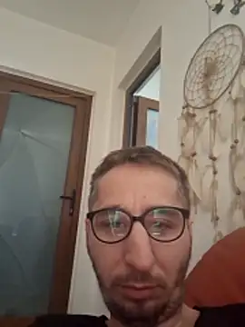 Snapshot of HoundingIniquity chatting on 05.20.26 HoundingIniquity online show from 05.20.26