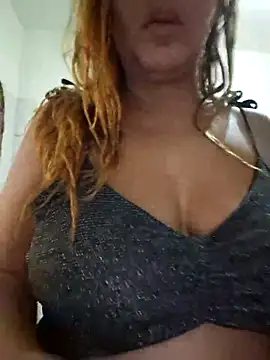 AliceRuivinha2 online show from 03.18.25