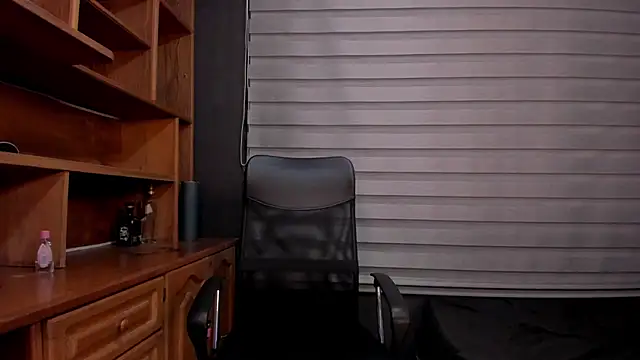 adam piarse01 online show from 03.17.25