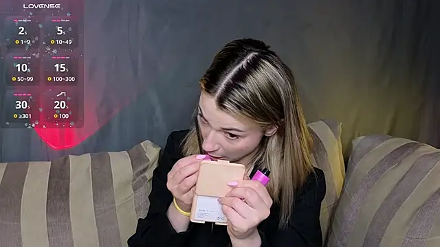 Snapshot of Eternal_Flame chatting on 01.23.25 Eternal Flame online show from 01.23.25