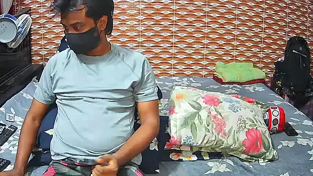 Hot Nila online show from 05.19.26