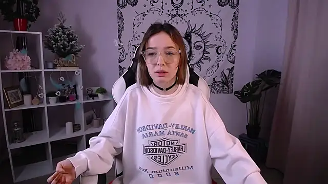 MiniSofy online show from 01.05.25