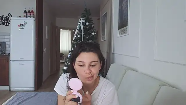 KristineEsme online show from 12.14.25