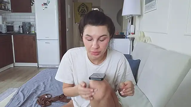 KristineEsme online show from 02.13.26