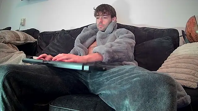 Snapshot of onesieboyx chatting on 02.03.26 onesieboyx online show from 02.03.26