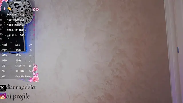 uhlala   online show from 01.10.25