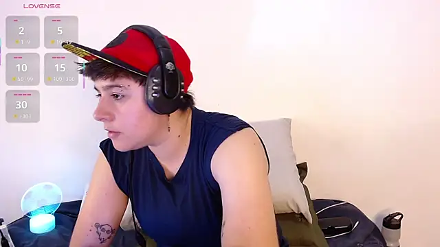 Noah Blue7 online show from 01.30.25